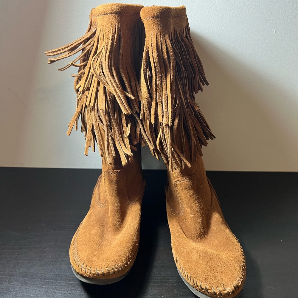 Like New Minnetonka Leather Fringe Boots - Picture 2 of 7